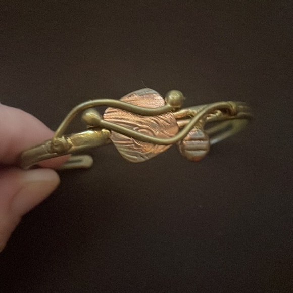 Boho necklace & bracelet set made with bronzes and leather and wood. Never worn! - Picture 6 of 10